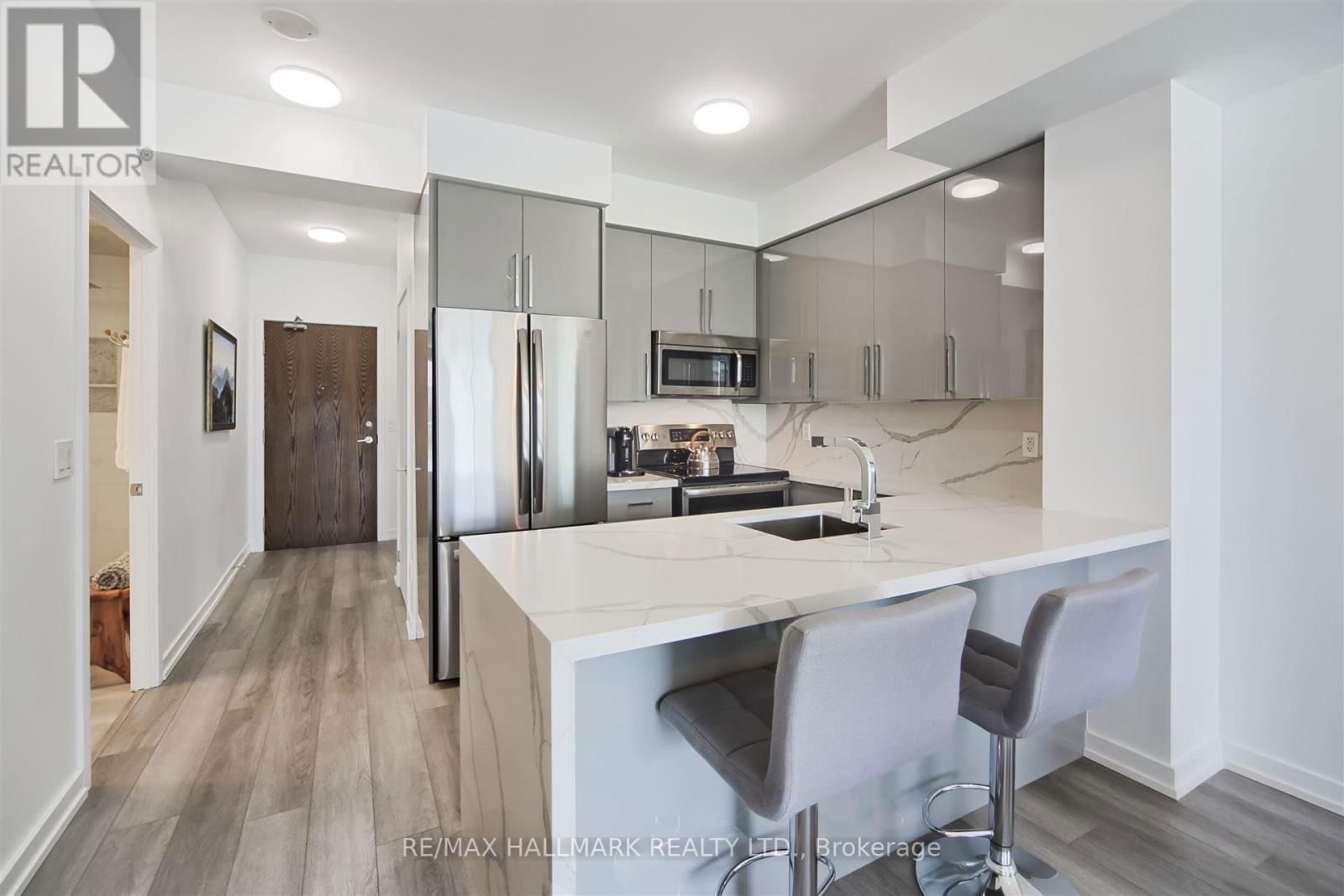 714 - 260 SACKVILLE STREET Image 9