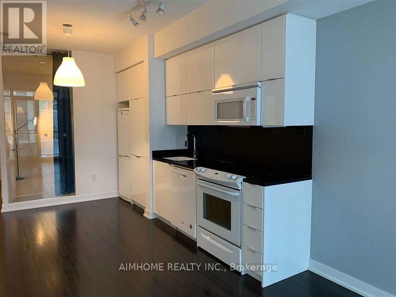 206 - 151 DAN LECKIE WAY Image 8