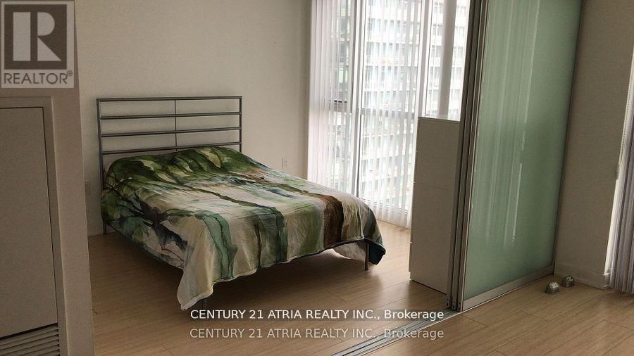 2310 - 85 QUEENS WHARF ROAD Image 2