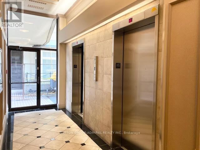 638 - 73 MCCAUL STREET Image 11