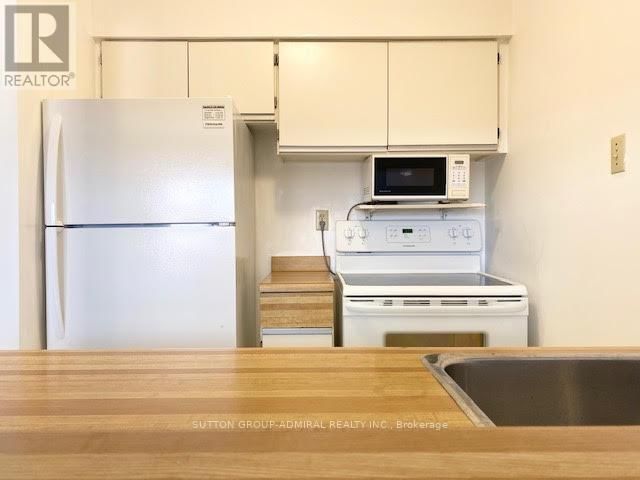 638 - 73 MCCAUL STREET Image 6