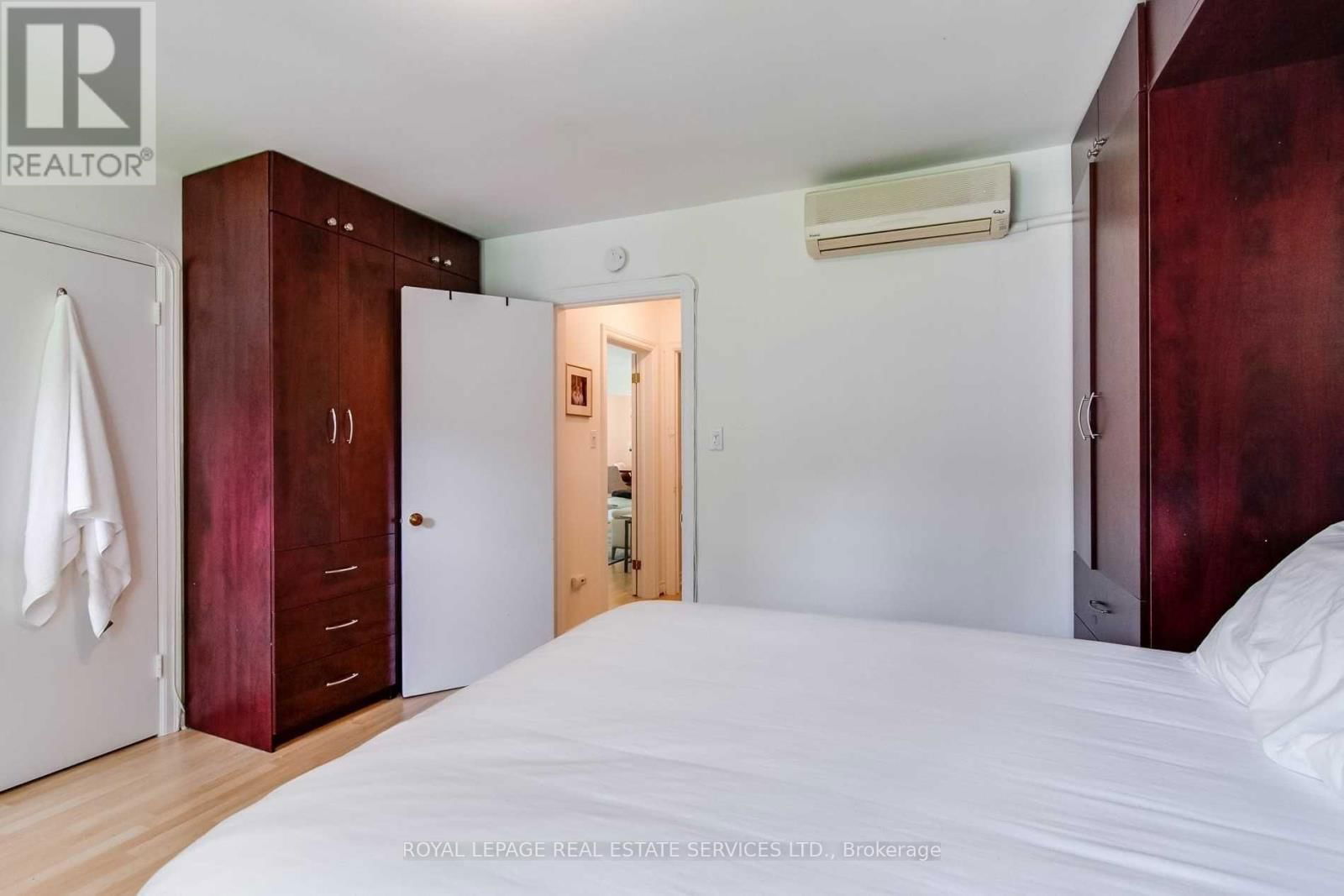 Main Floor - 42 GORMLEY AVENUE Image 32