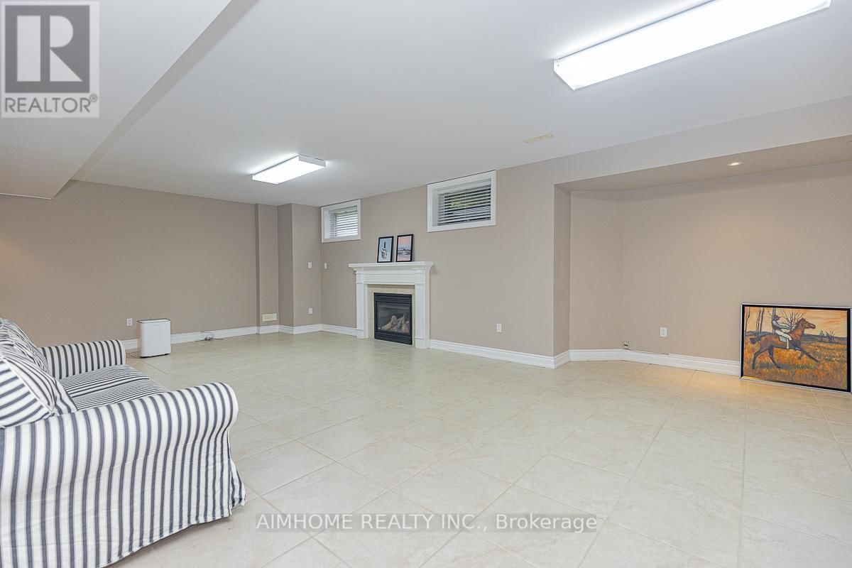 395 PRINCESS AVENUE Image 30