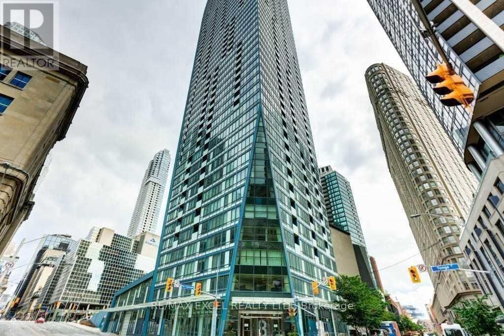 1812 - 8 THE ESPLANADE AVENUE Image 1