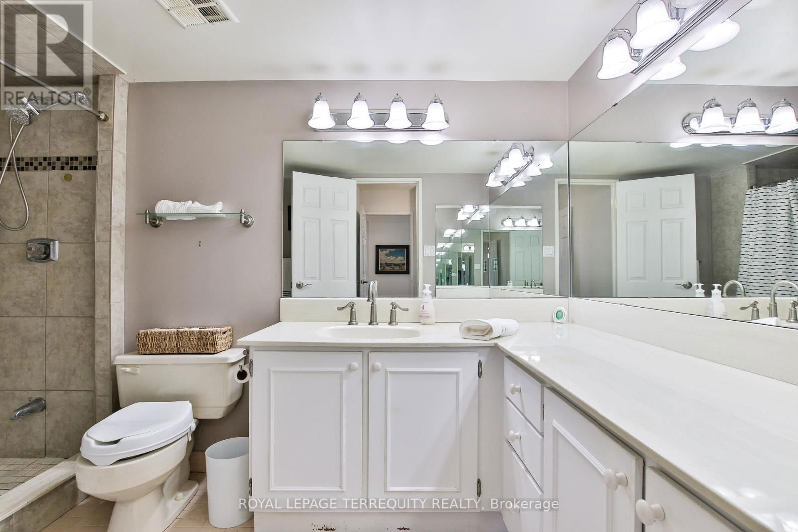 303 - 75 WYNFORD HEIGHTS CRESCENT Image 11