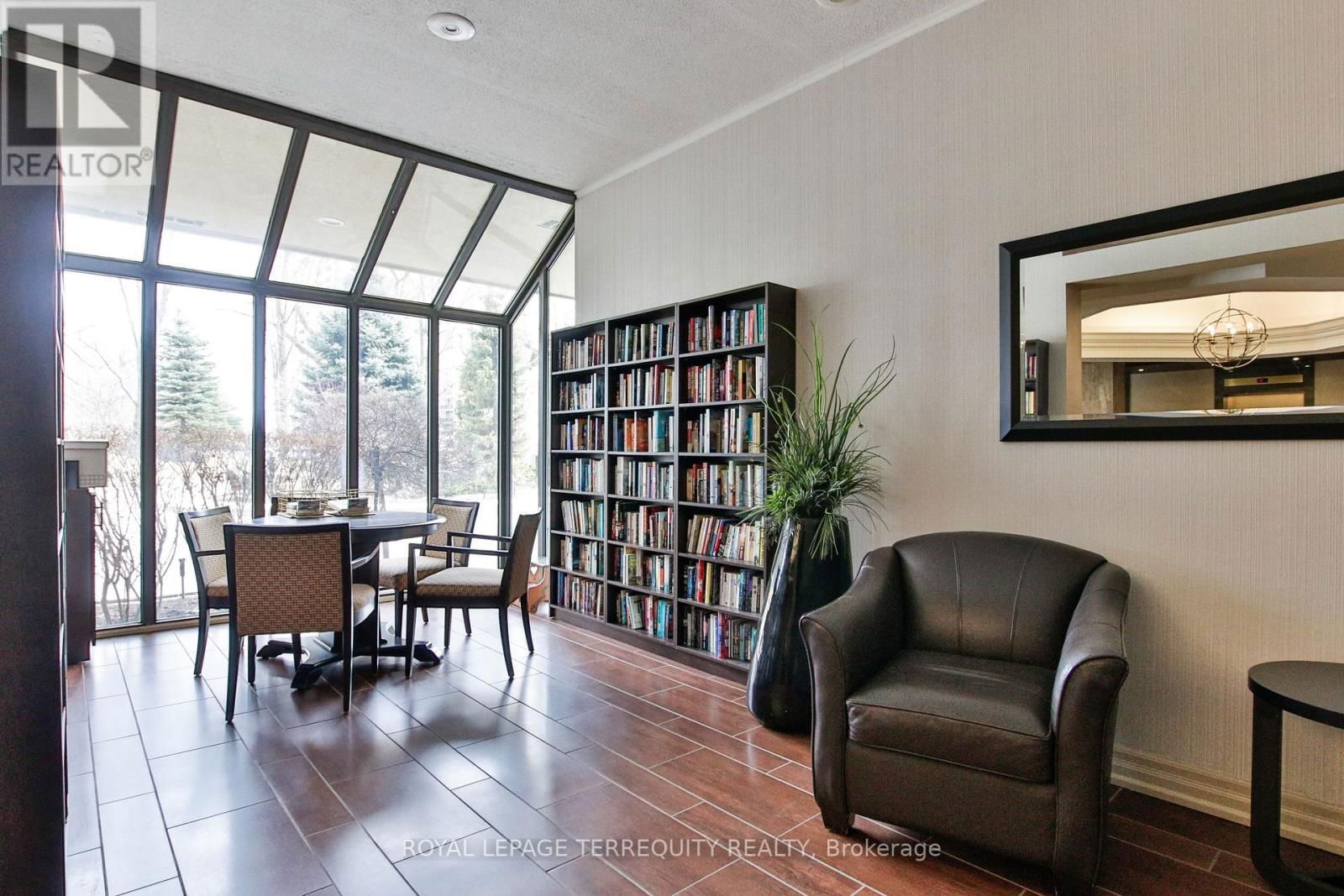303 - 75 WYNFORD HEIGHTS CRESCENT Image 25