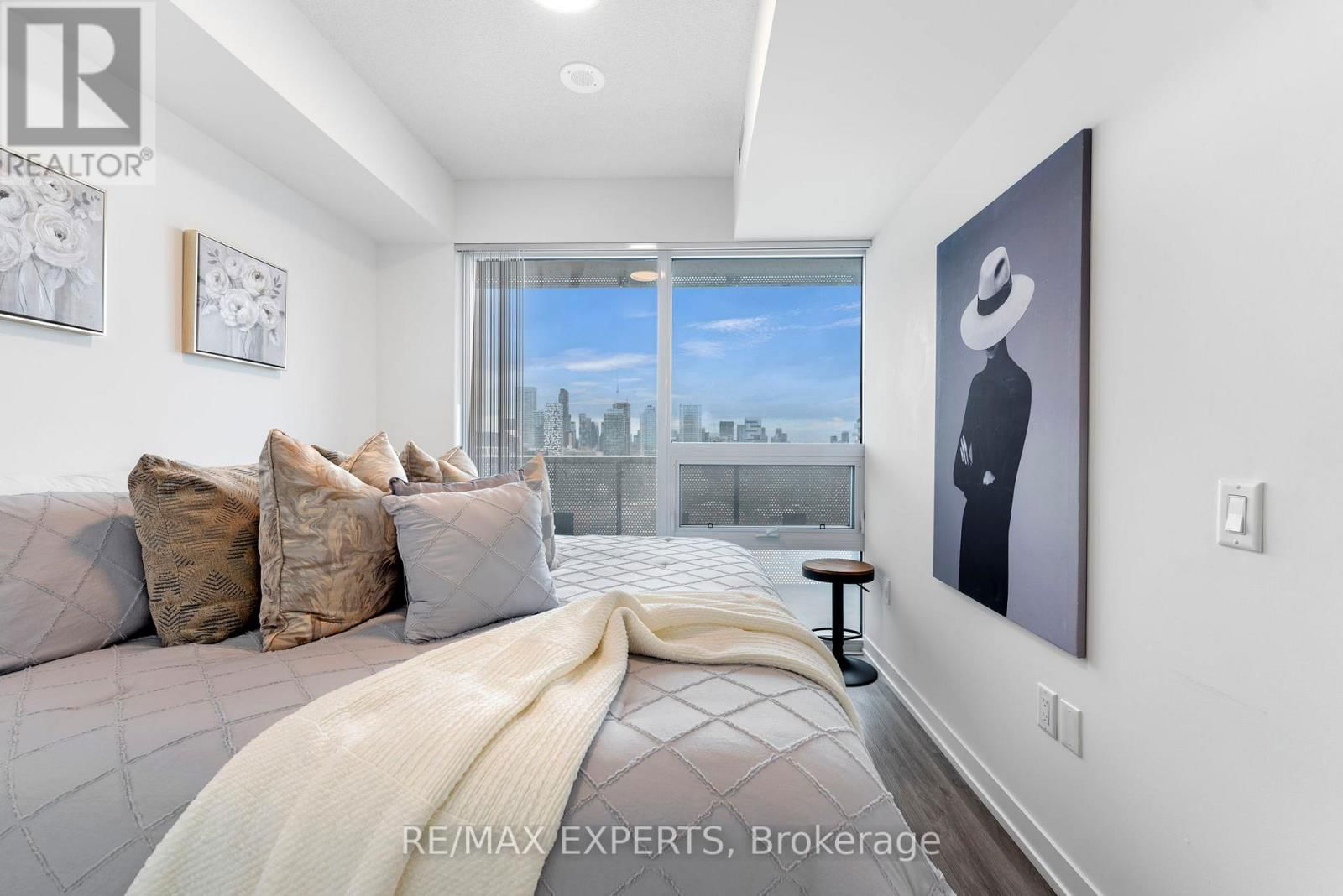 3302 - 138 DOWNES STREET Image 16