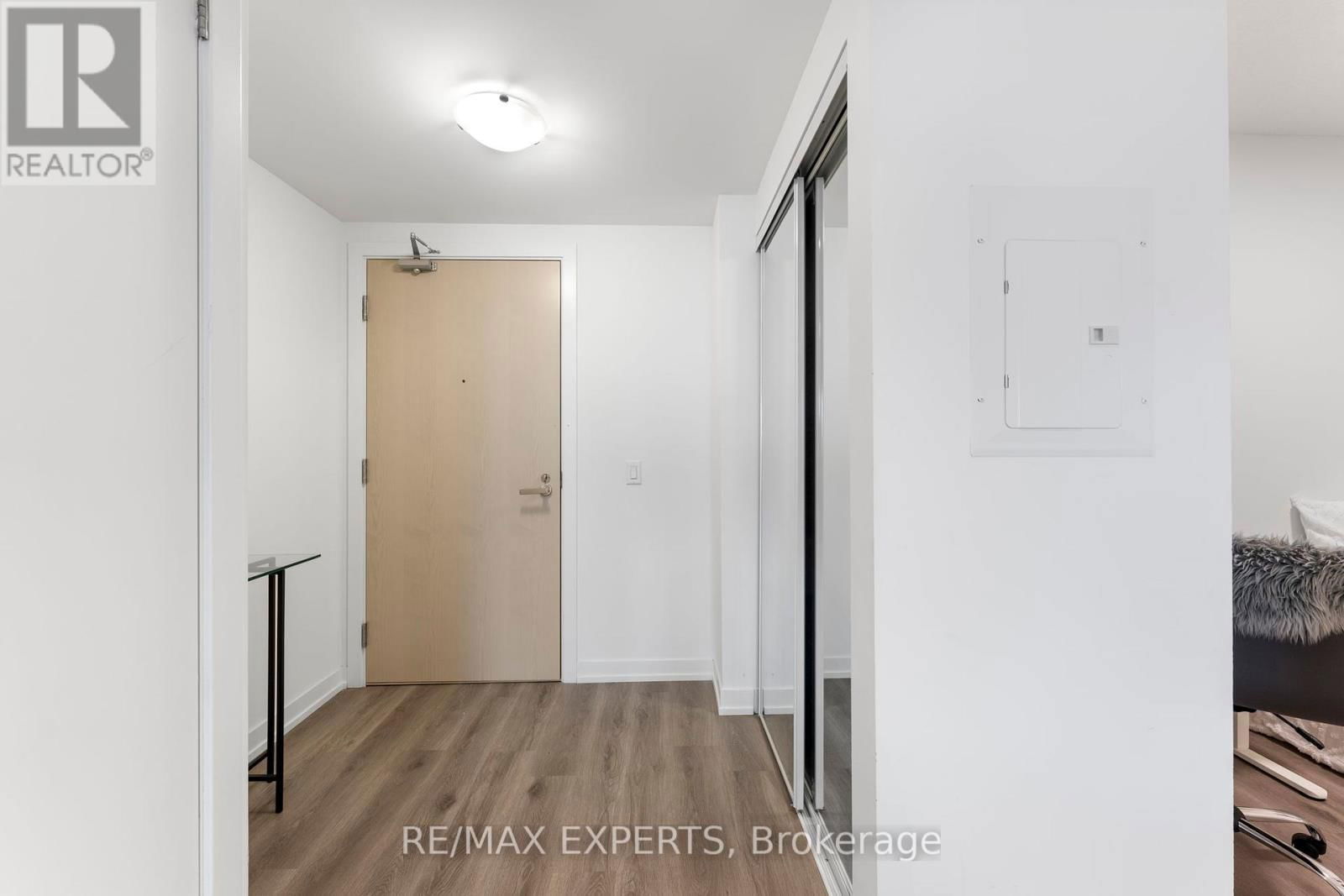 3302 - 138 DOWNES STREET Image 6