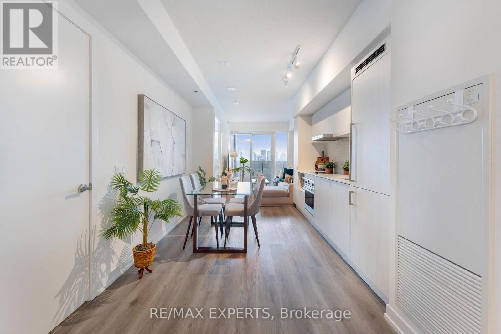 3302 - 138 DOWNES STREET Image 7