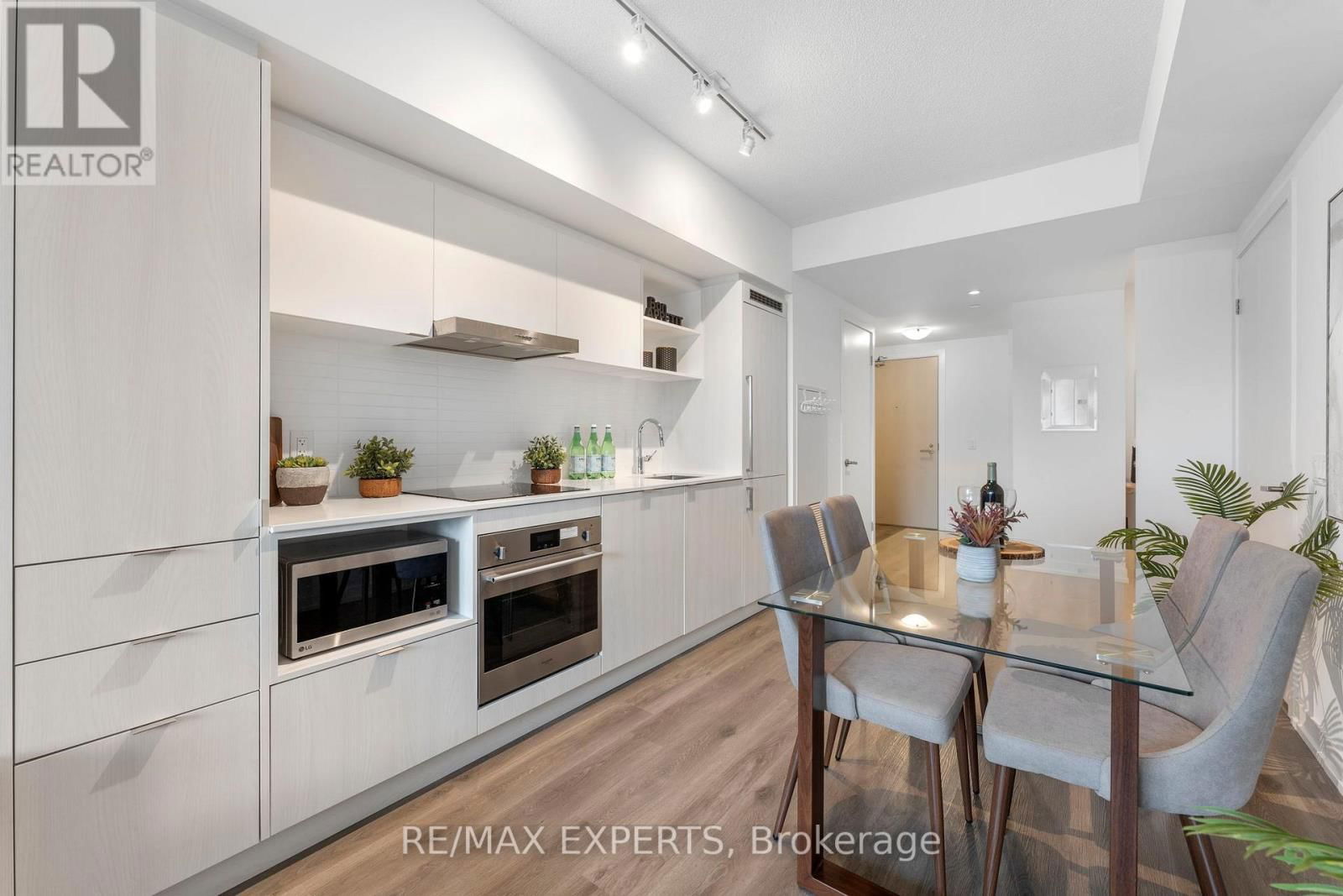 3302 - 138 DOWNES STREET Image 9