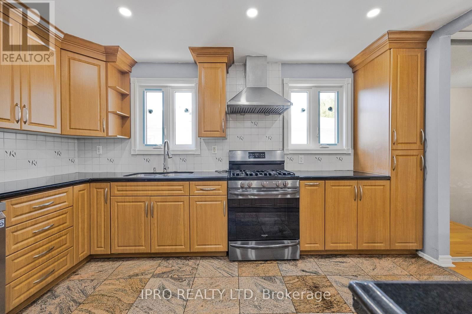 49 TUSCARORA DRIVE Image 18