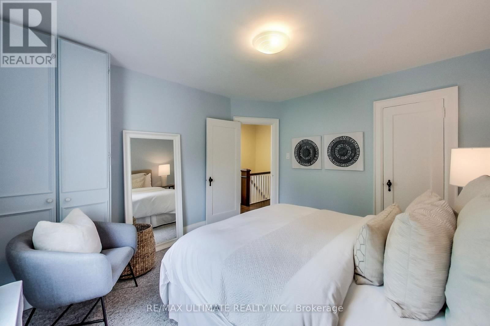 523 SOUDAN AVENUE Image 16