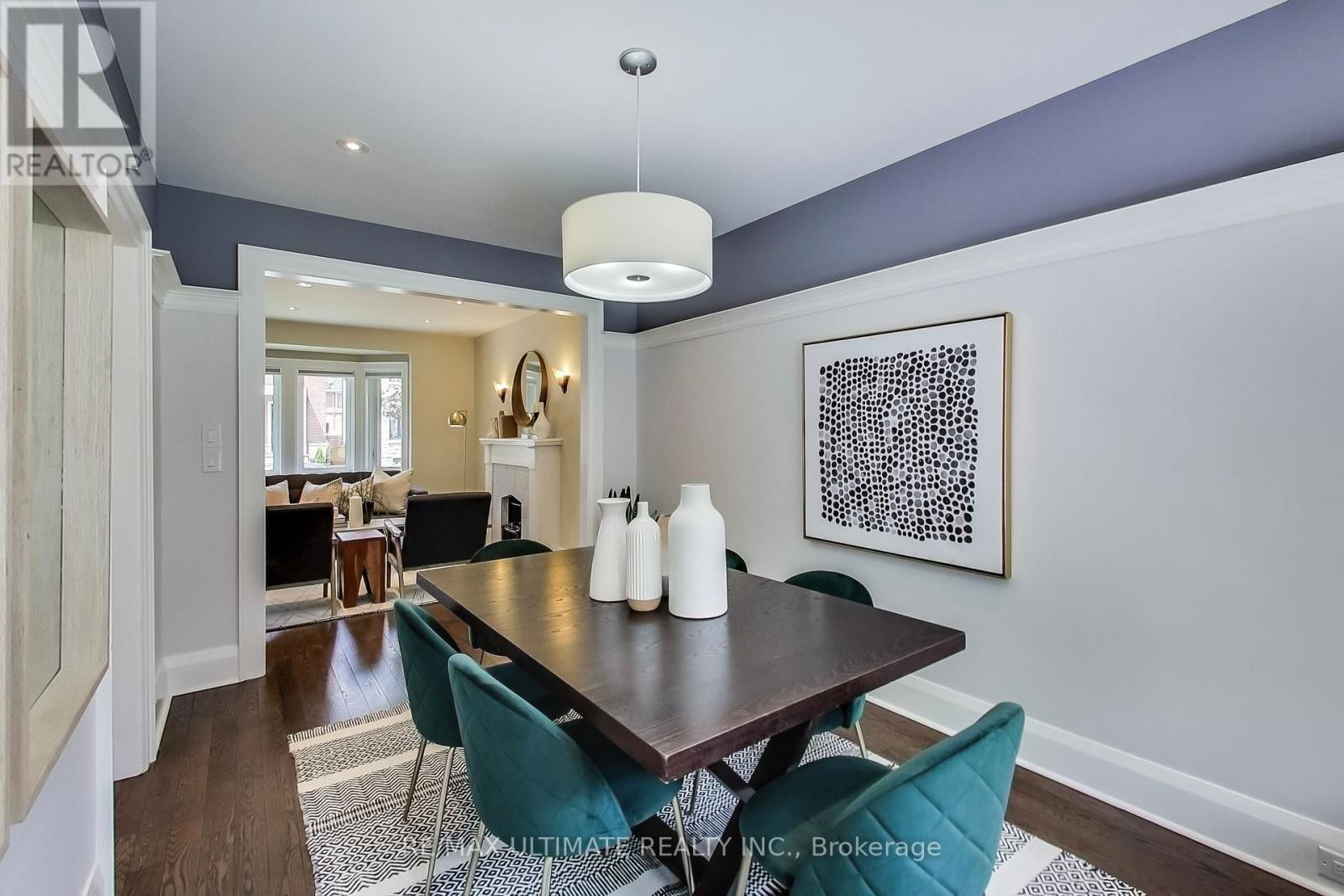 523 SOUDAN AVENUE Image 7
