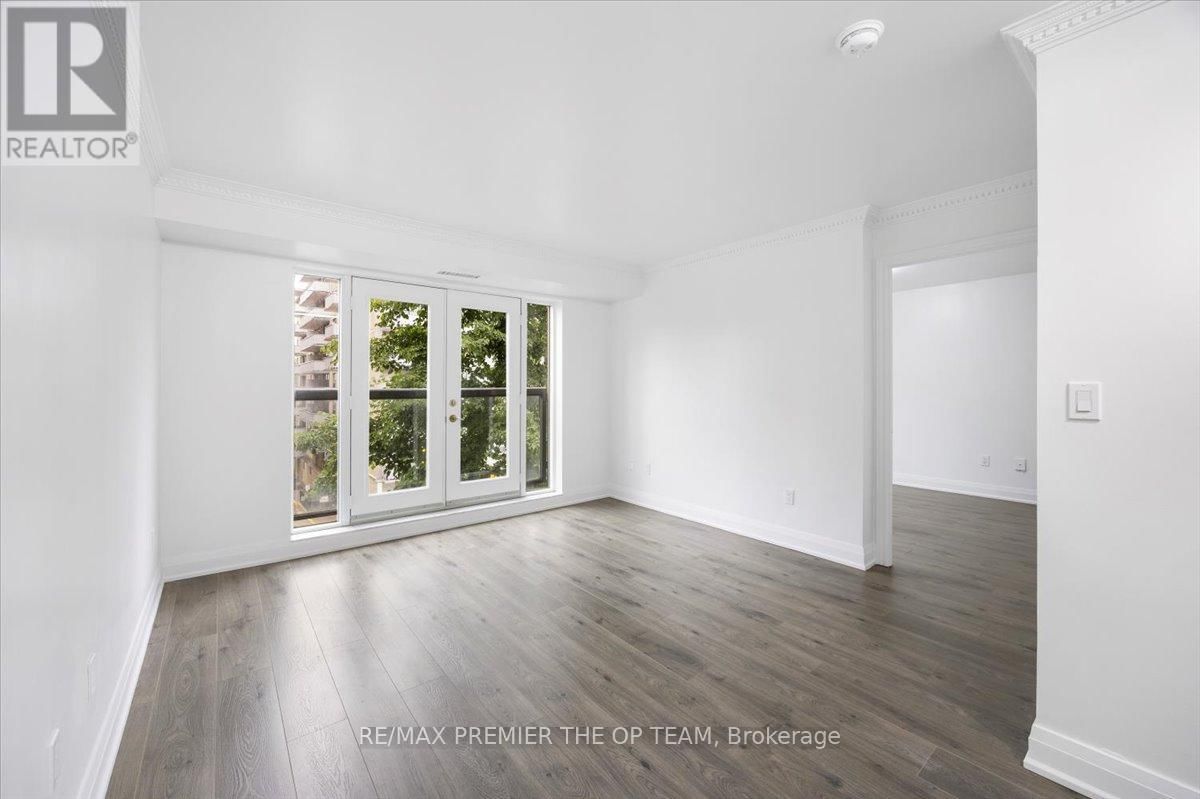 401 - 800 SPADINA ROAD Image 15