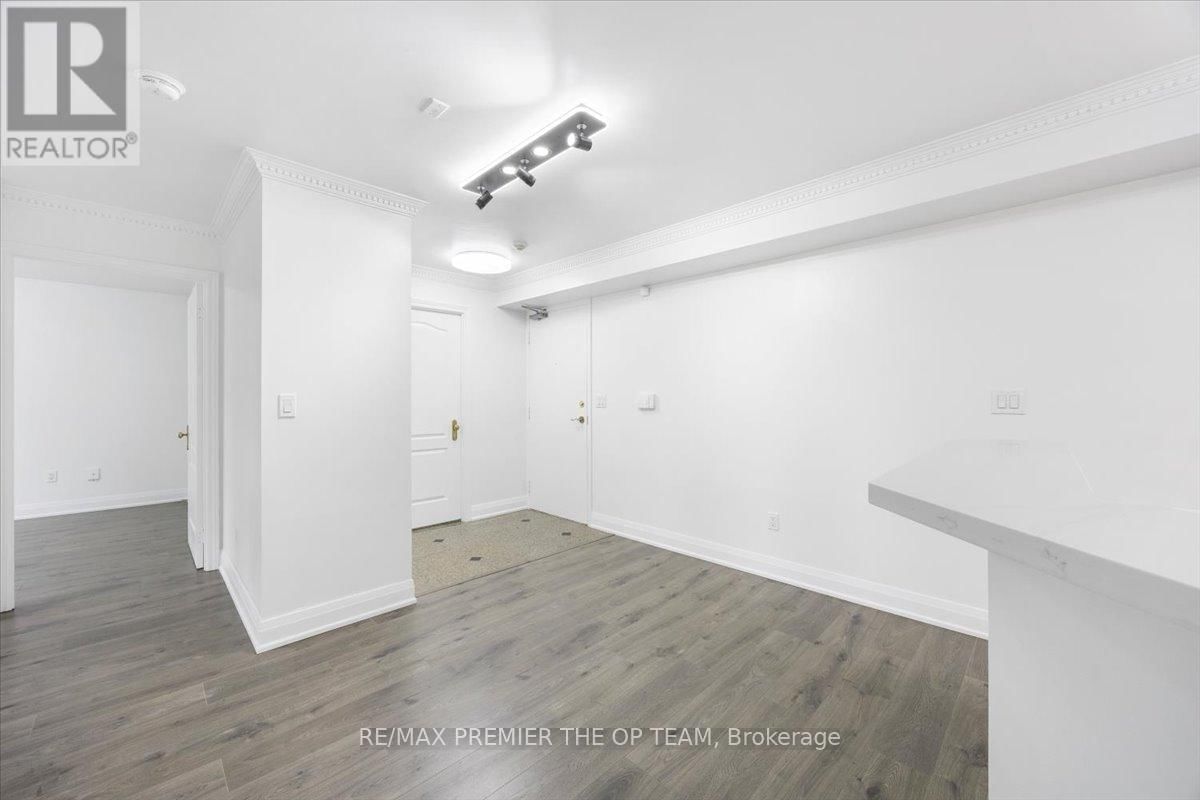 401 - 800 SPADINA ROAD Image 20