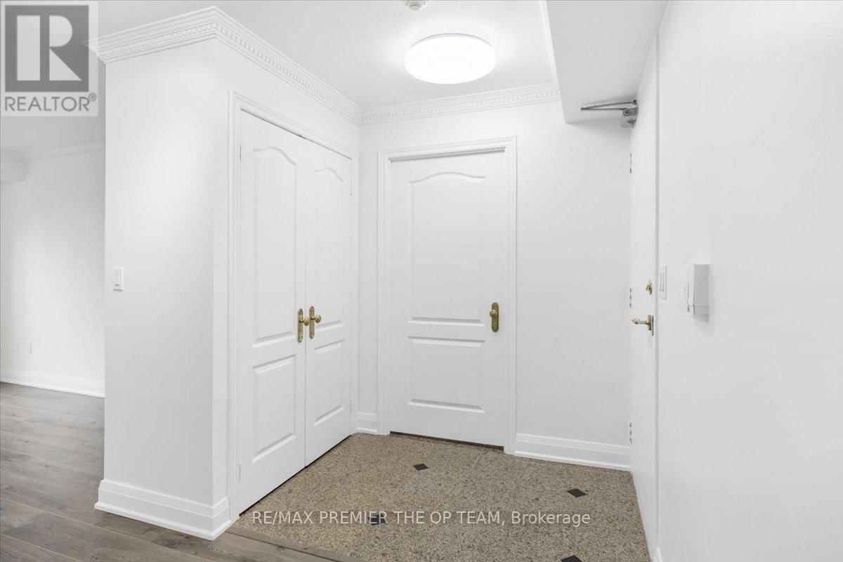 401 - 800 SPADINA ROAD Image 21