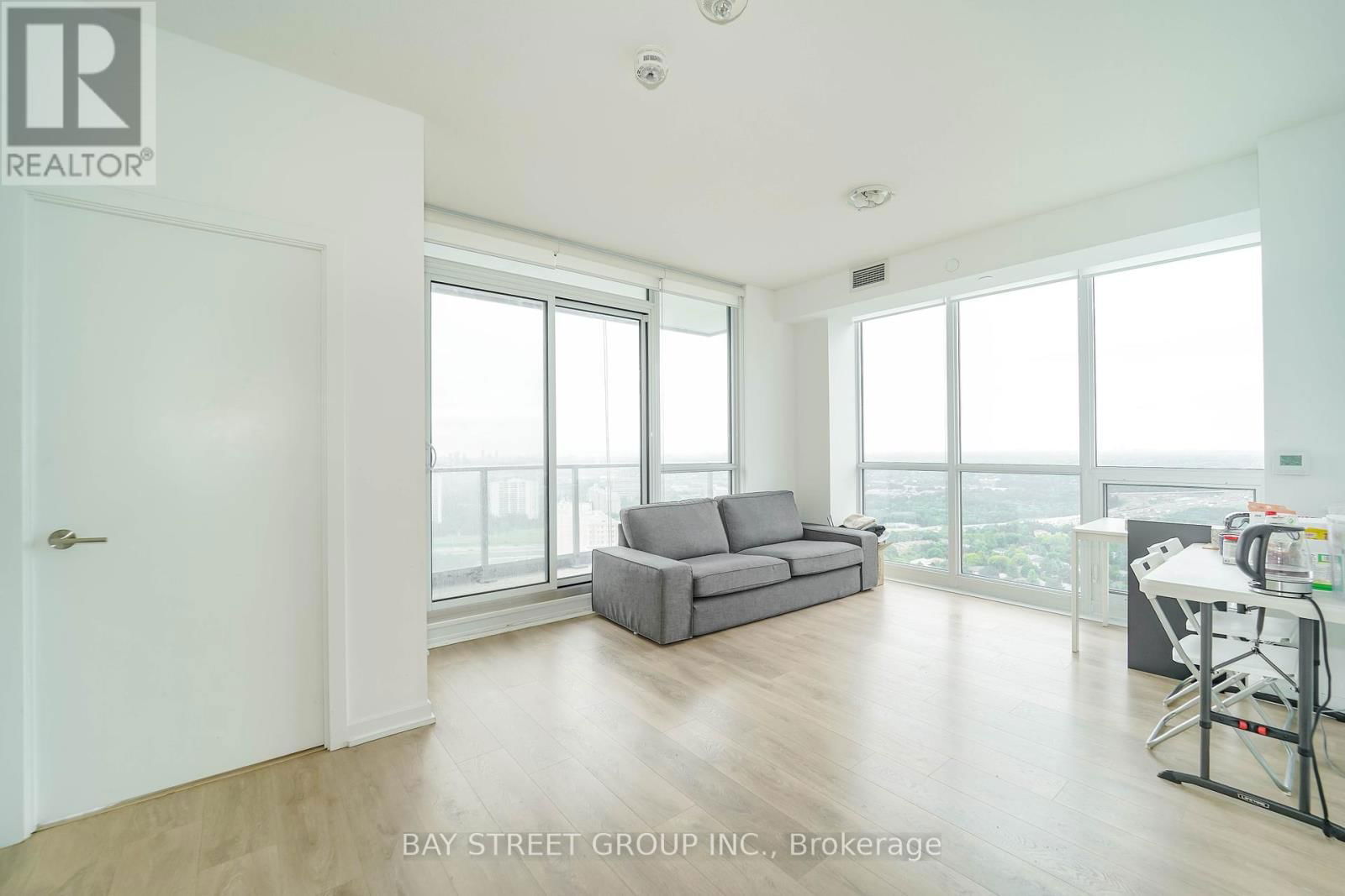 2610 - 32 FOREST MANOR ROAD Image 14