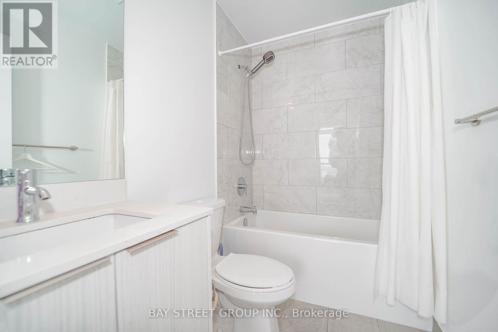 2610 - 32 FOREST MANOR ROAD Image 18