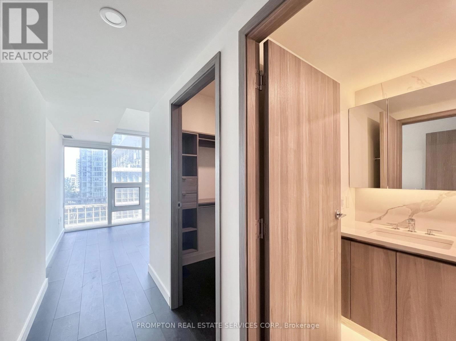520 - 3 CONCORD CITYPLACE WAY Image 14