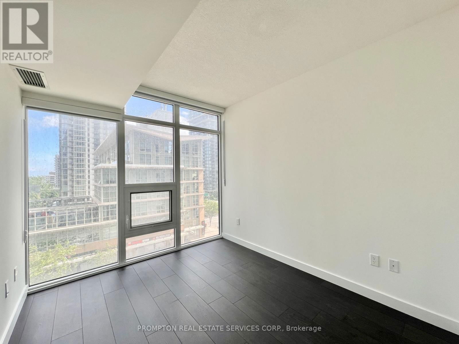 520 - 3 CONCORD CITYPLACE WAY Image 15