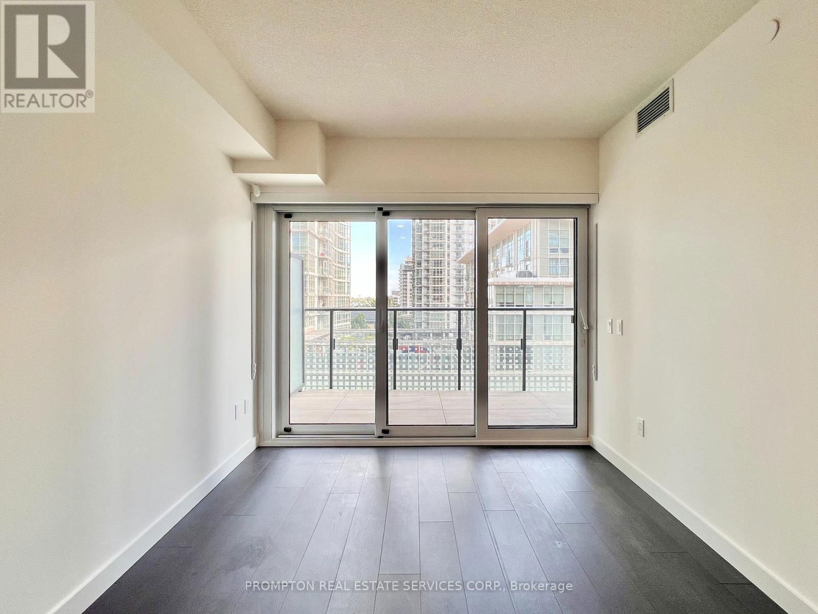 520 - 3 CONCORD CITYPLACE WAY Image 4