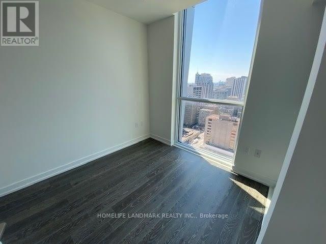 2405 - 1 YORKVILLE AVENUE Image 11