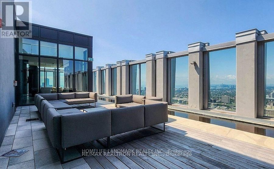 2405 - 1 YORKVILLE AVENUE Image 33