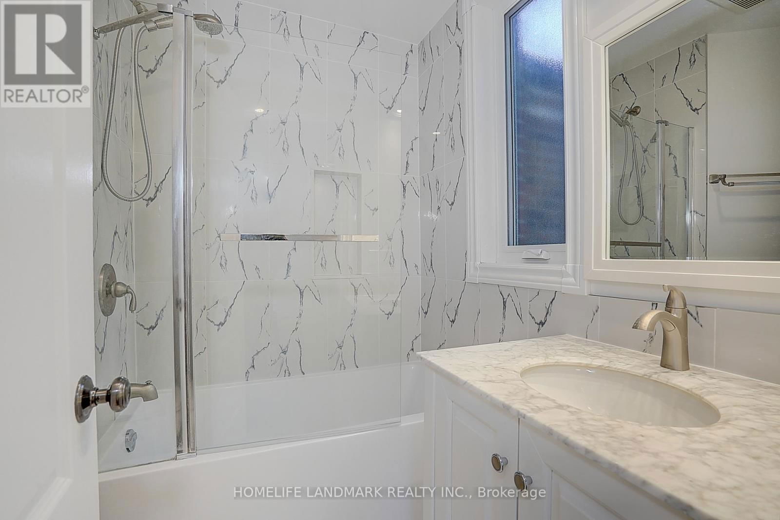 596 PALMERSTON AVENUE Image 15