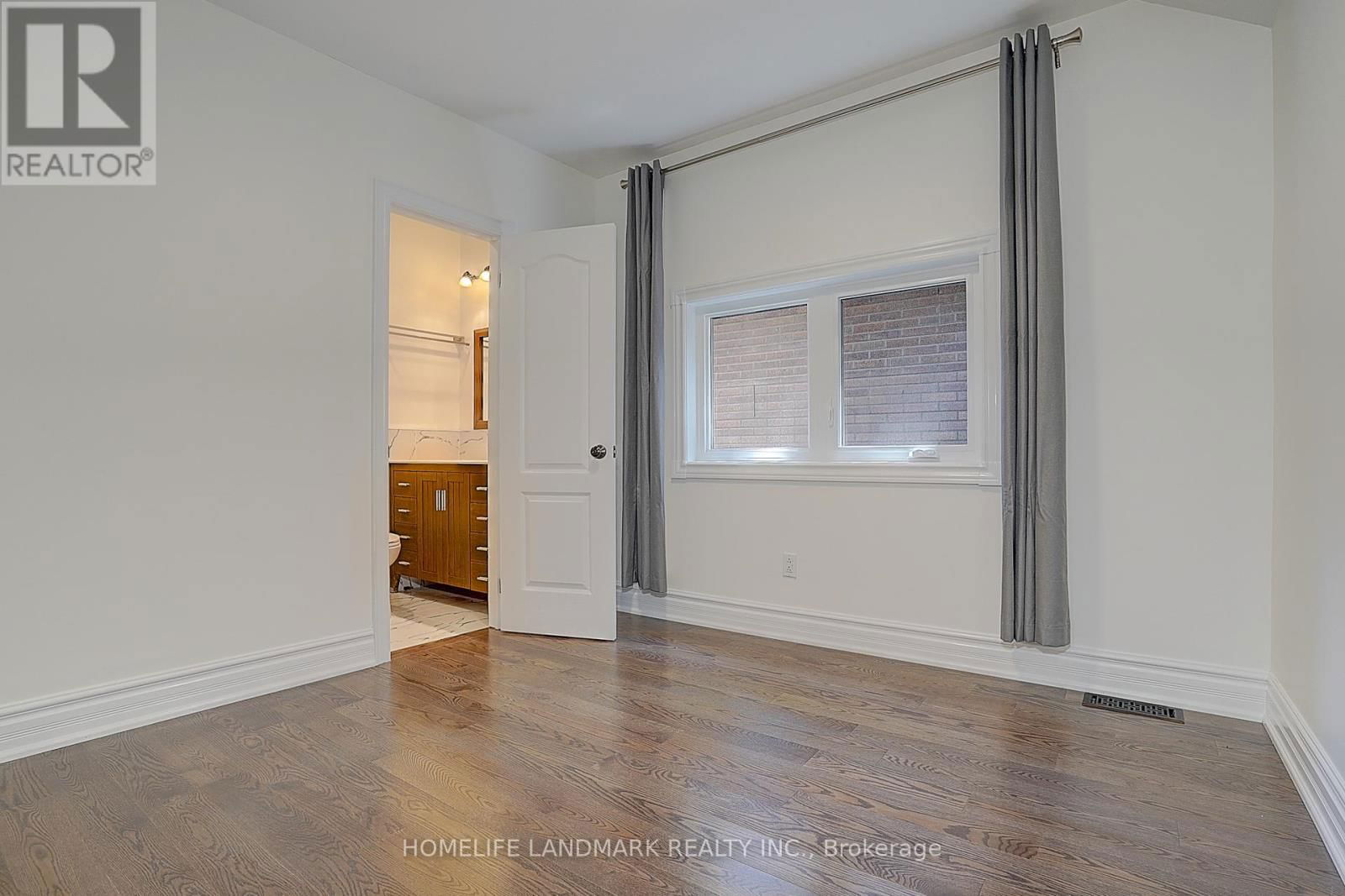 596 PALMERSTON AVENUE Image 16