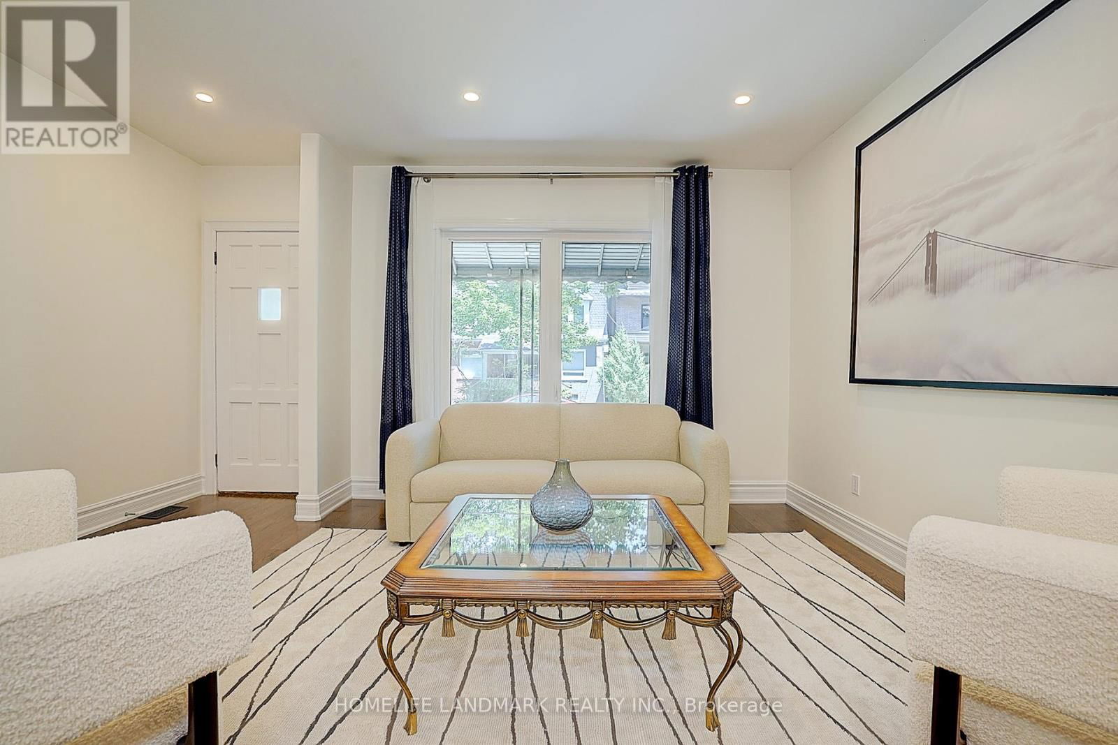 596 PALMERSTON AVENUE Image 3