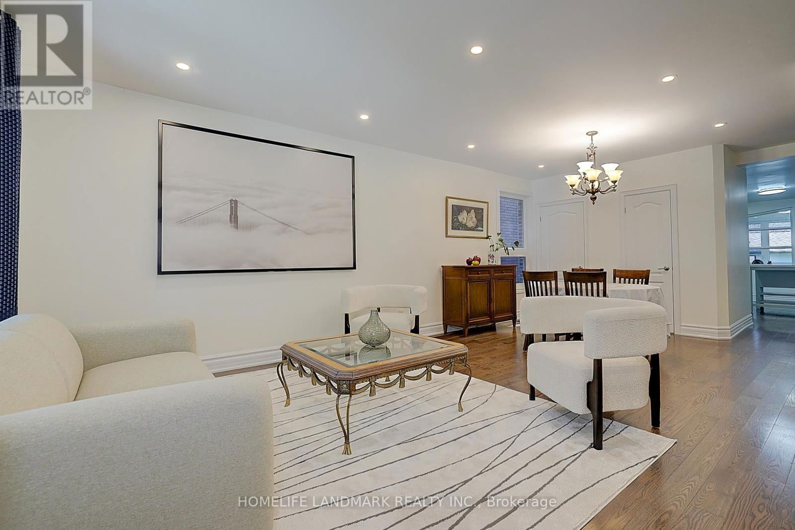 596 PALMERSTON AVENUE Image 4