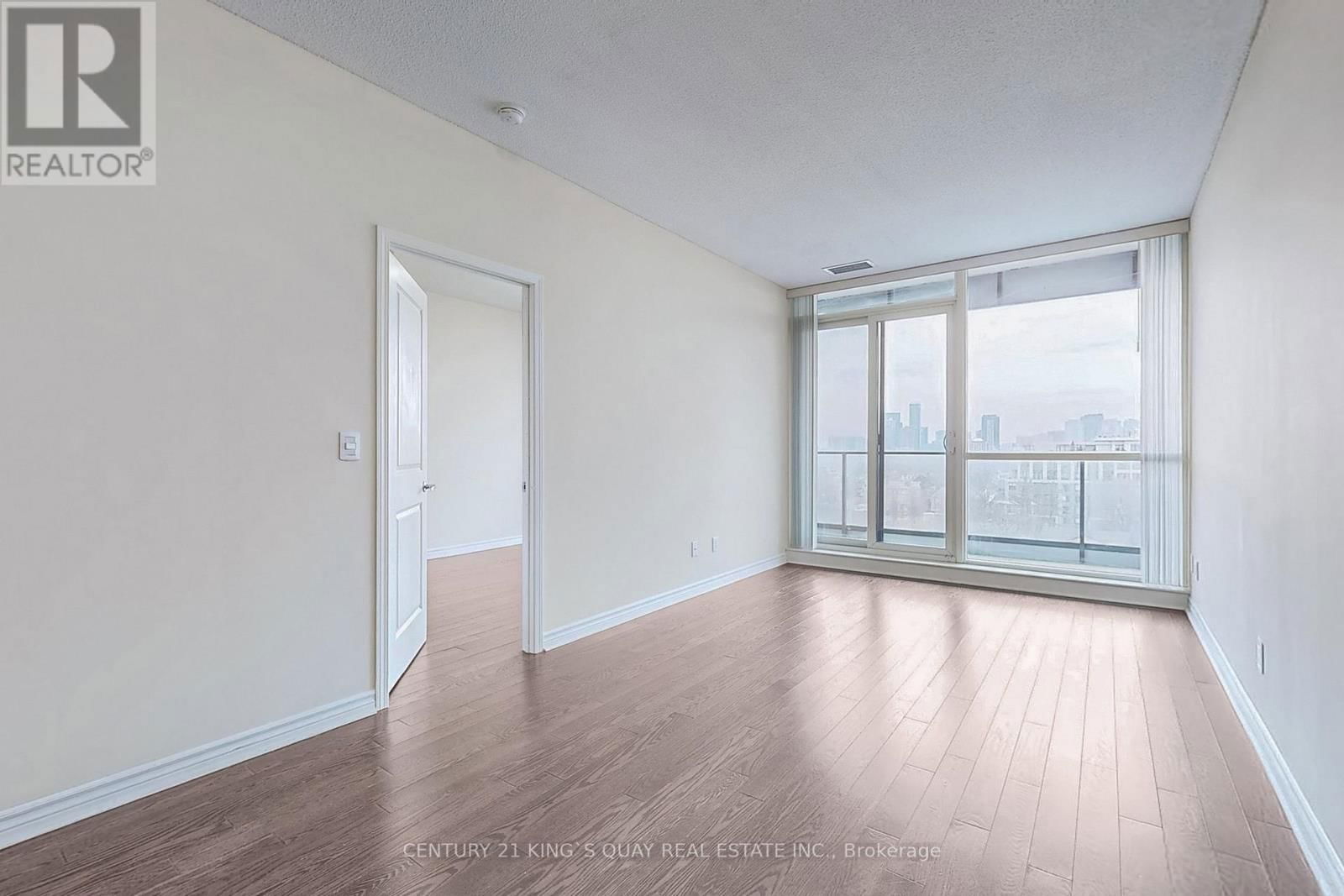 814 - 2885 BAYVIEW AVENUE Image 10