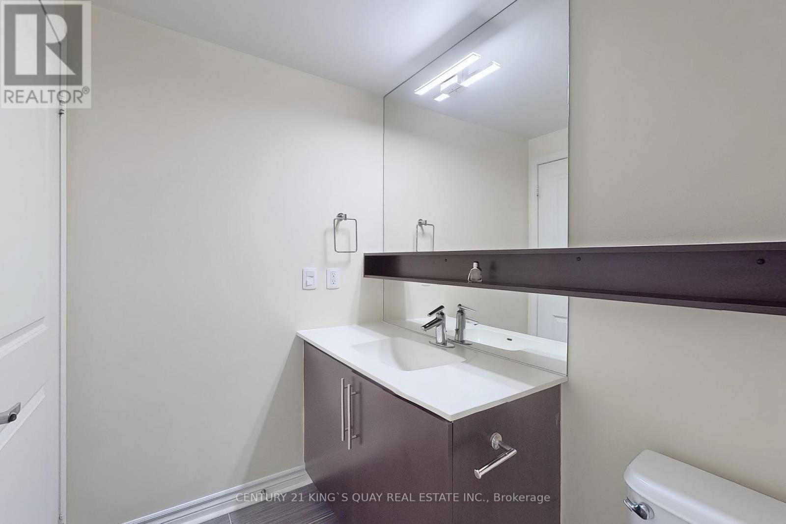 814 - 2885 BAYVIEW AVENUE Image 22