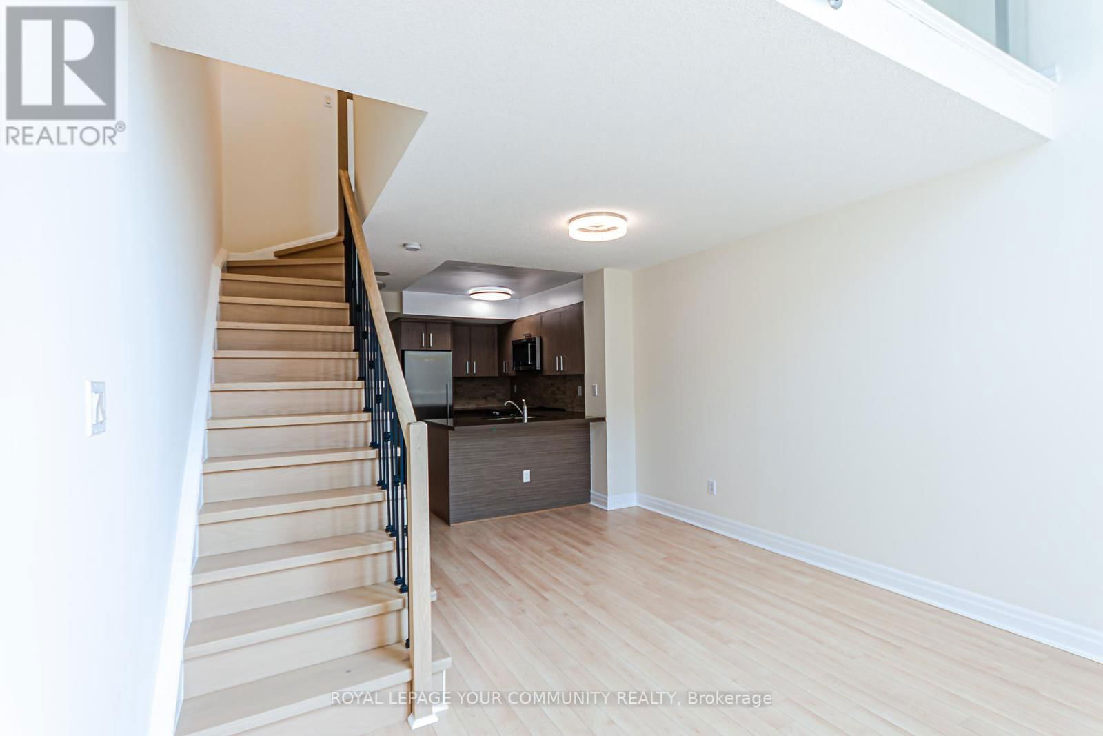 1214 - 188 DORIS AVENUE Image 12