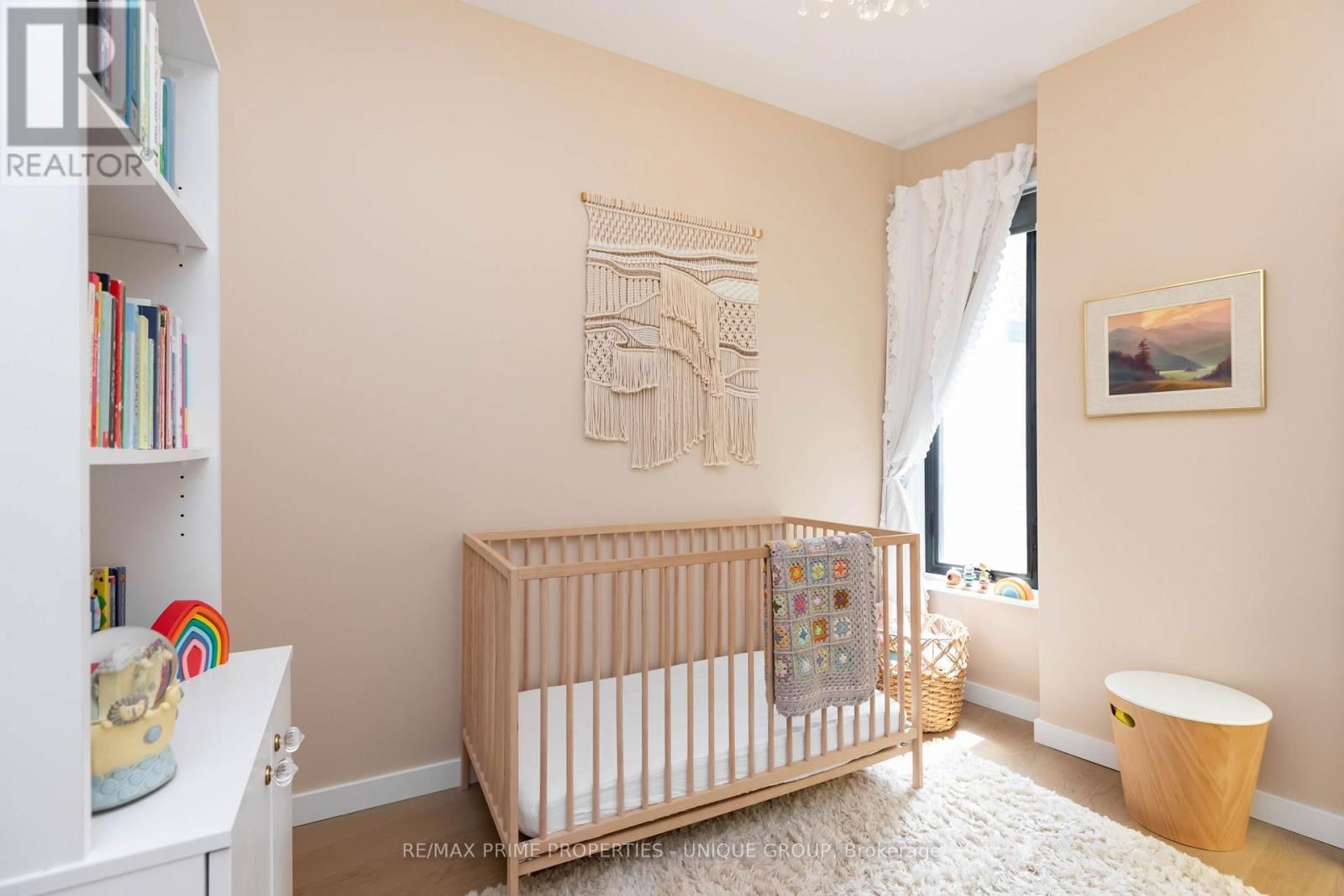 137 MARLBOROUGH PLACE Image 31