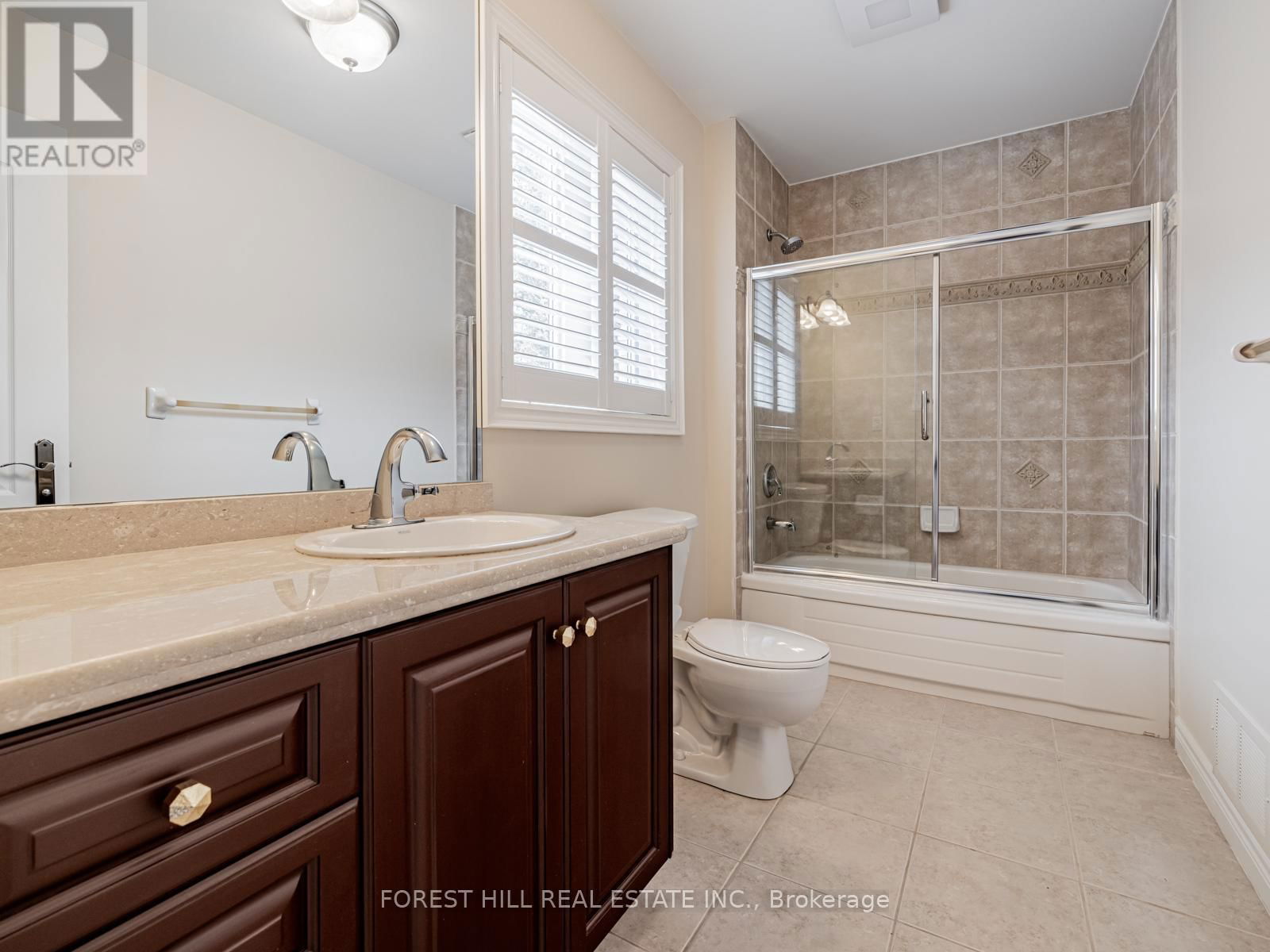 338 BYNG AVENUE Image 23