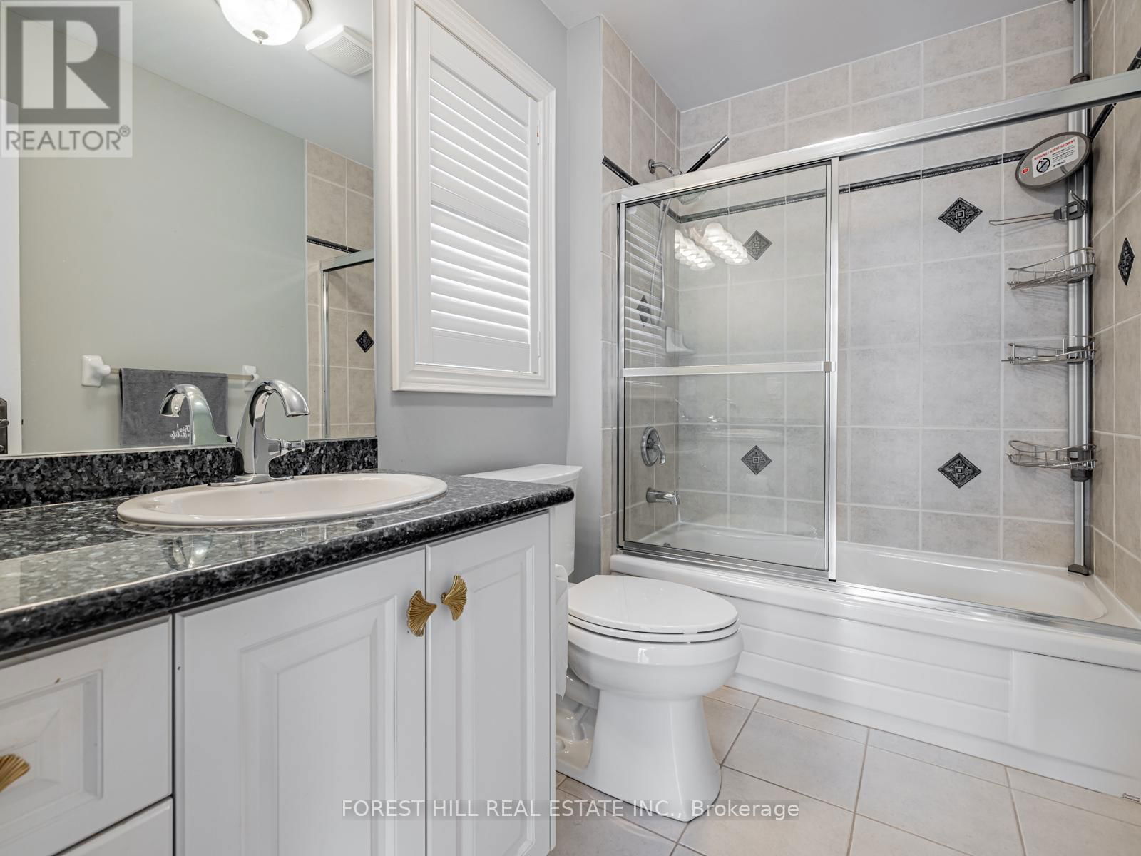 338 BYNG AVENUE Image 25