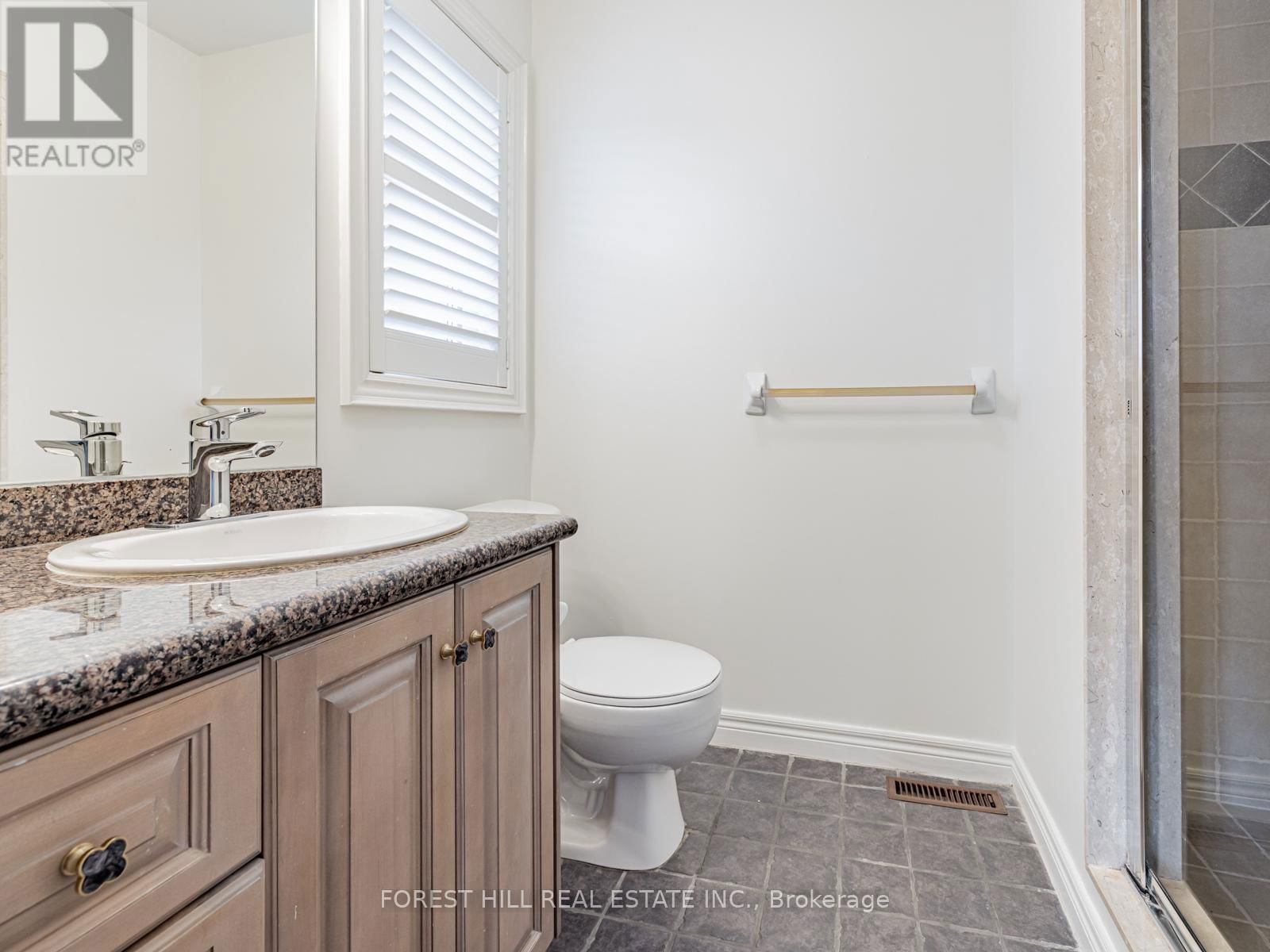 338 BYNG AVENUE Image 29