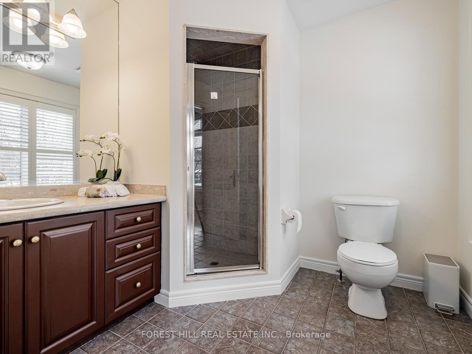 338 BYNG AVENUE Image 31