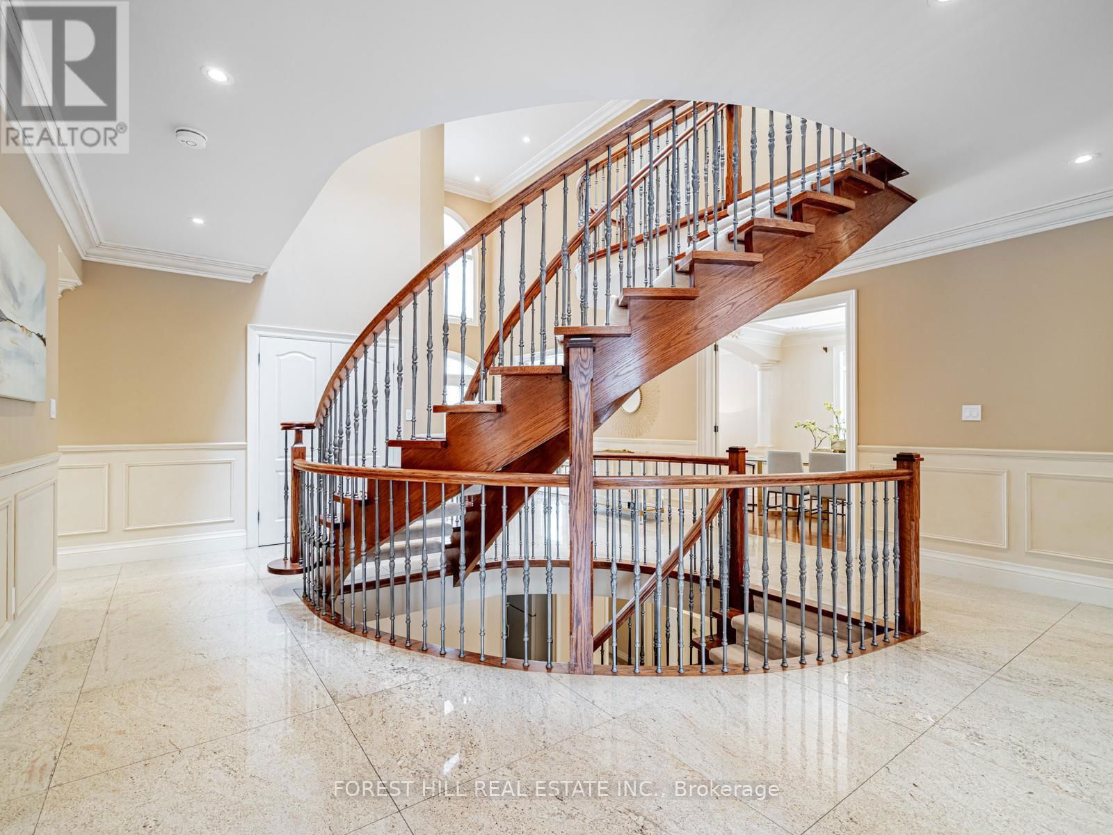 338 BYNG AVENUE Image 4