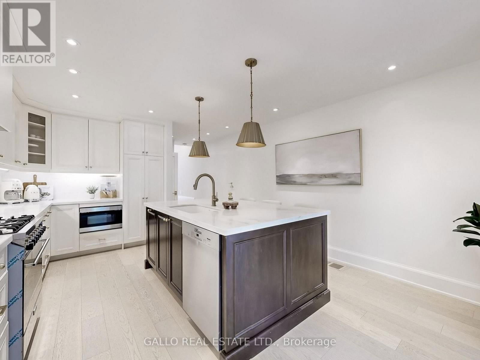 46 MCGILL STREET Image 16