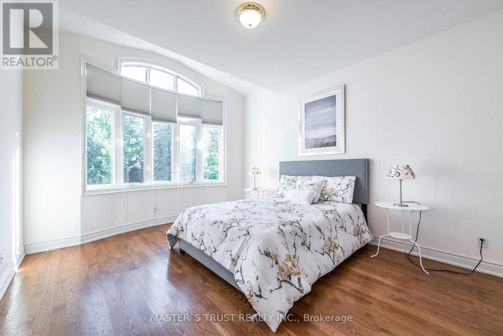 242 EMPRESS AVENUE Image 27