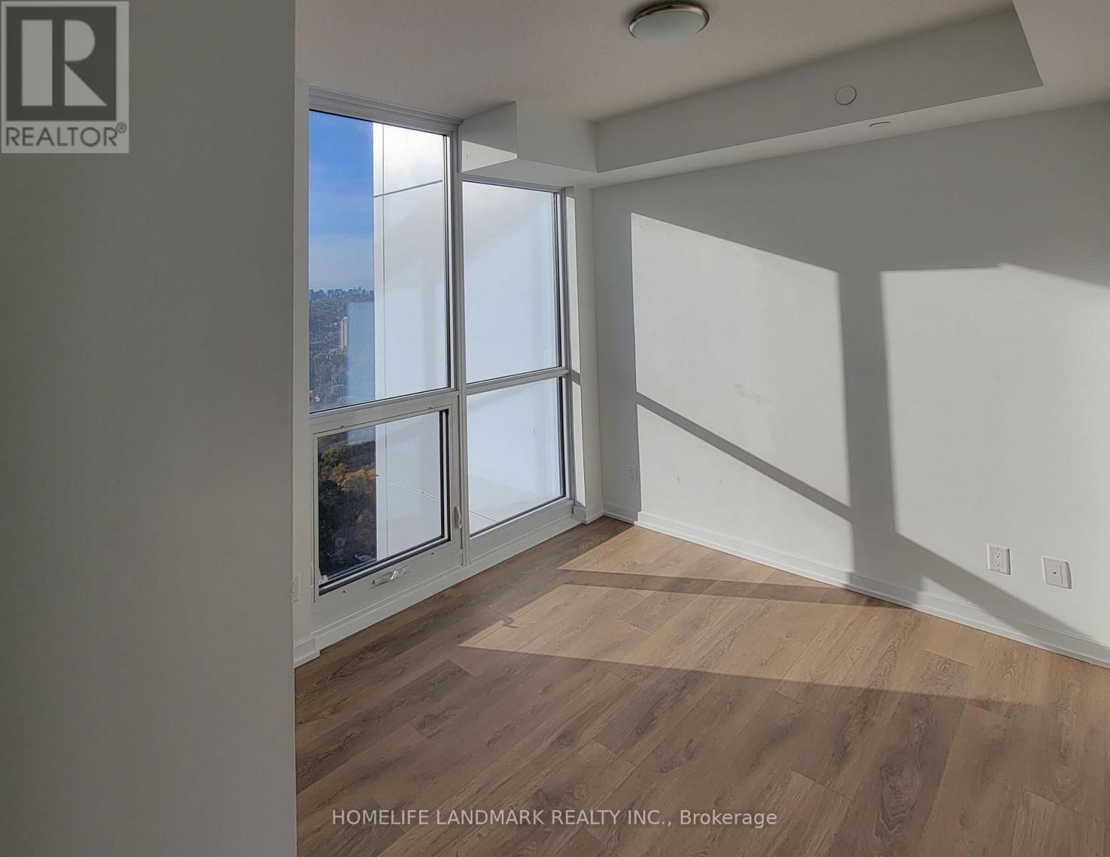 2710 - 32 FOREST MANOR ROAD Image 3
