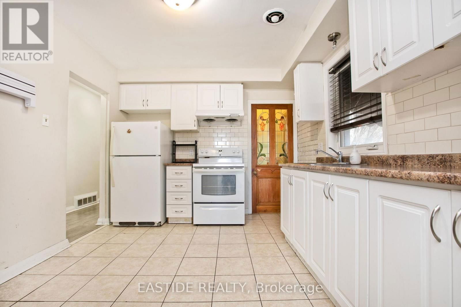 67 ELVASTON DRIVE Image 11