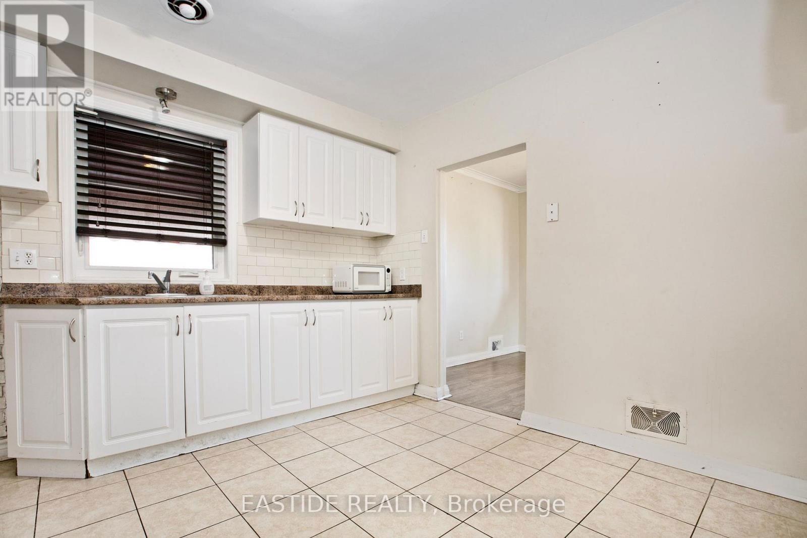 67 ELVASTON DRIVE Image 13