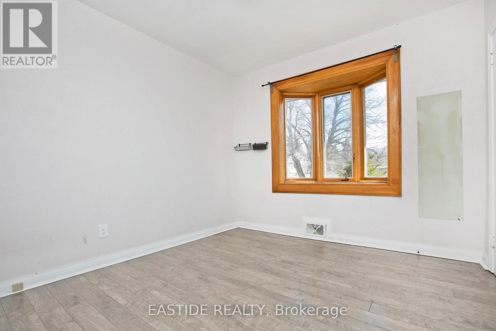 67 ELVASTON DRIVE Image 14