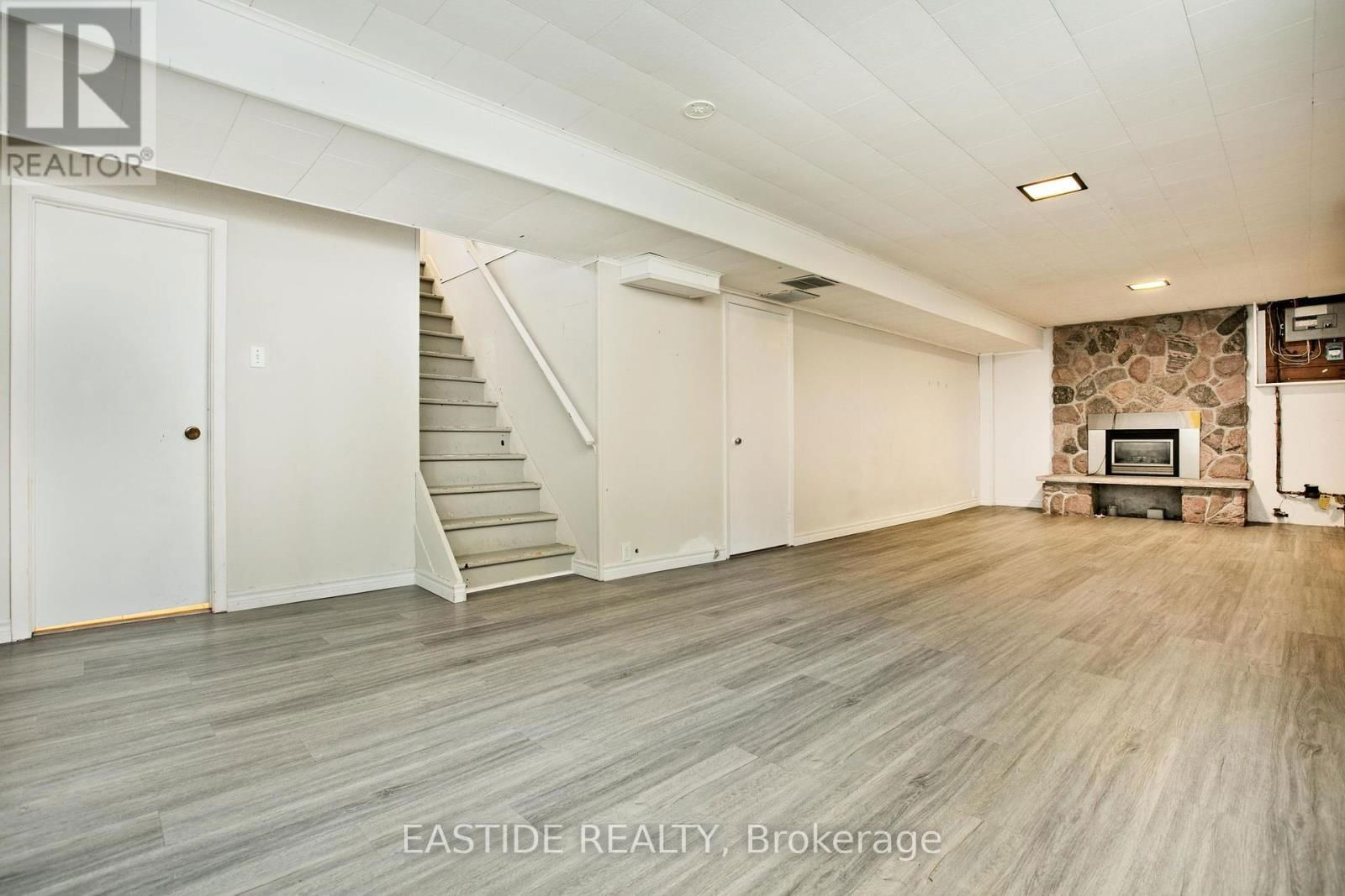 67 ELVASTON DRIVE Image 18