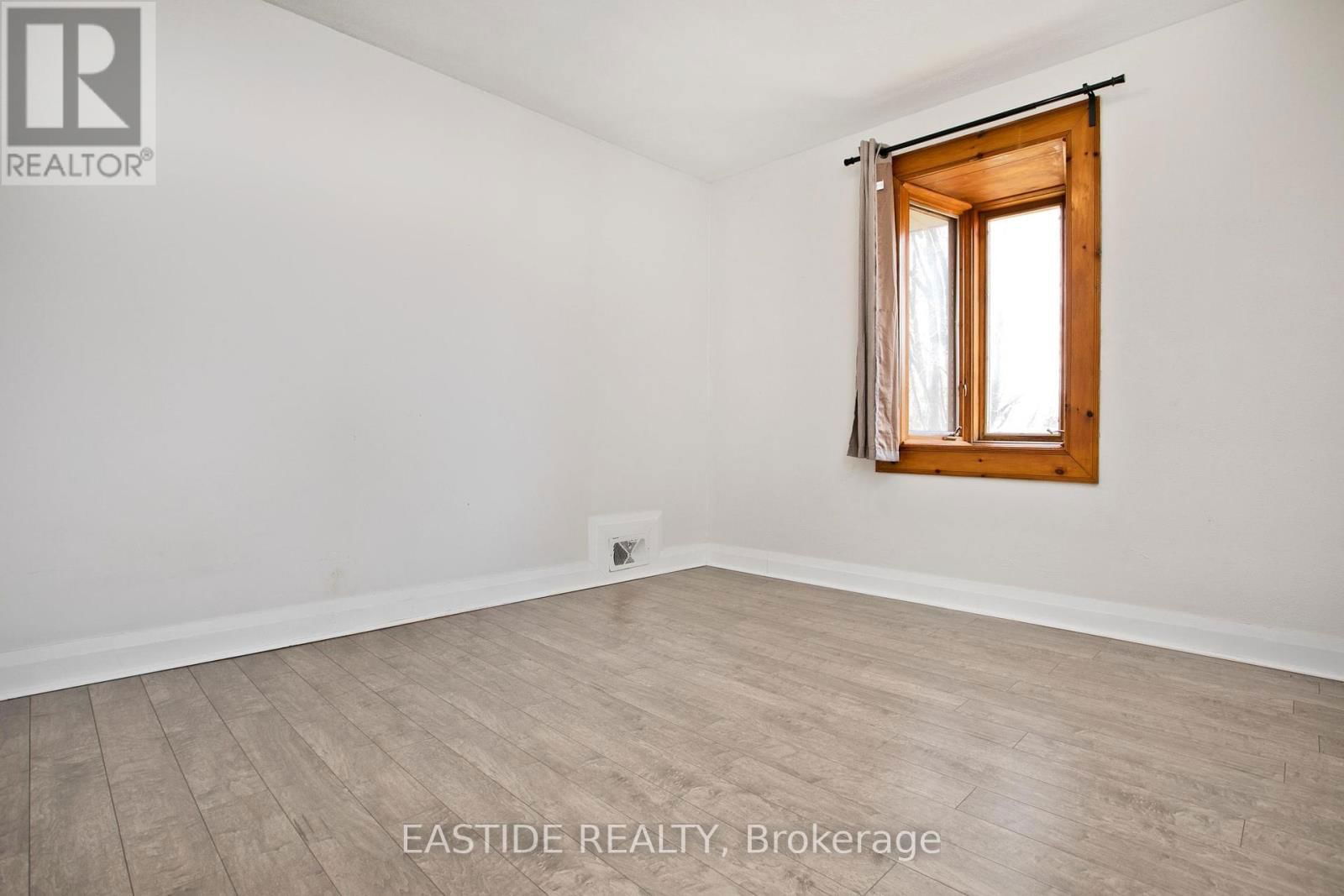 67 ELVASTON DRIVE Image 20
