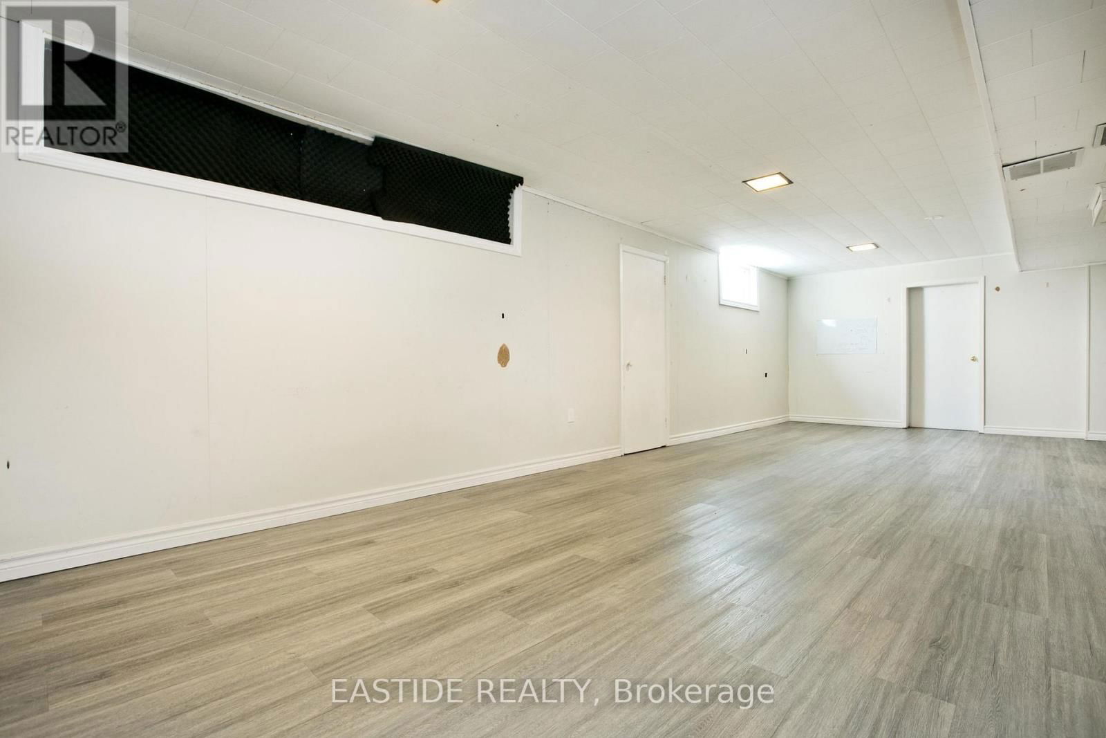 67 ELVASTON DRIVE Image 21