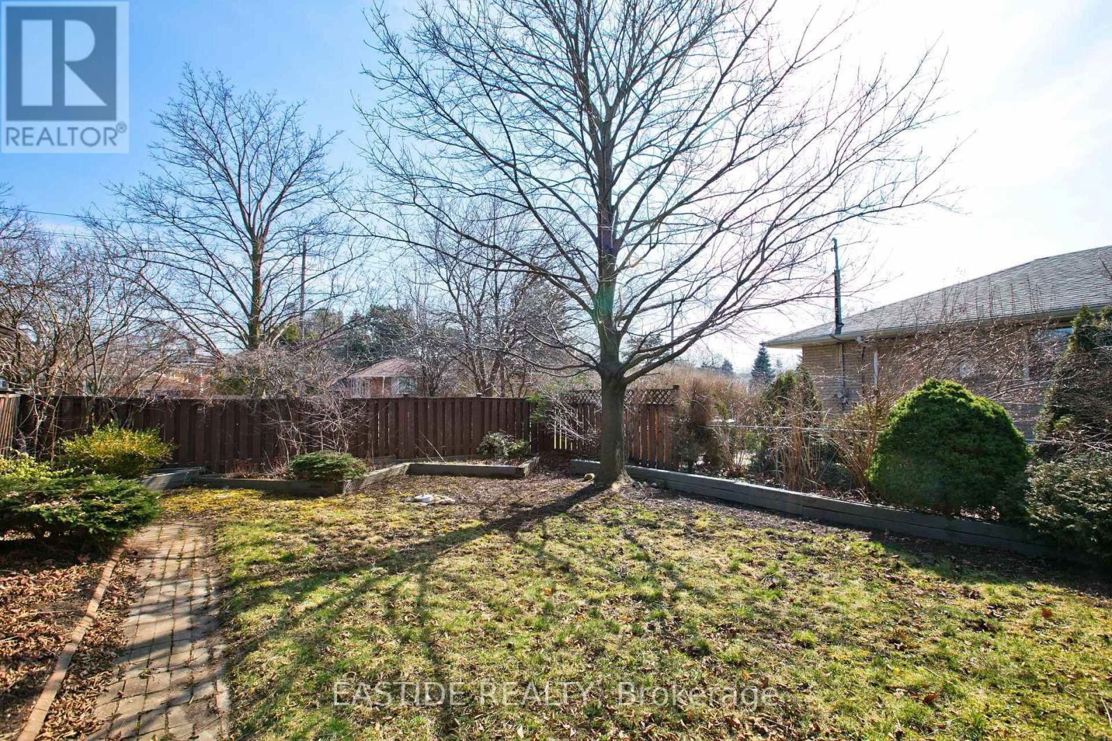 67 ELVASTON DRIVE Image 25